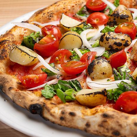 I recommend the authentic pizza!