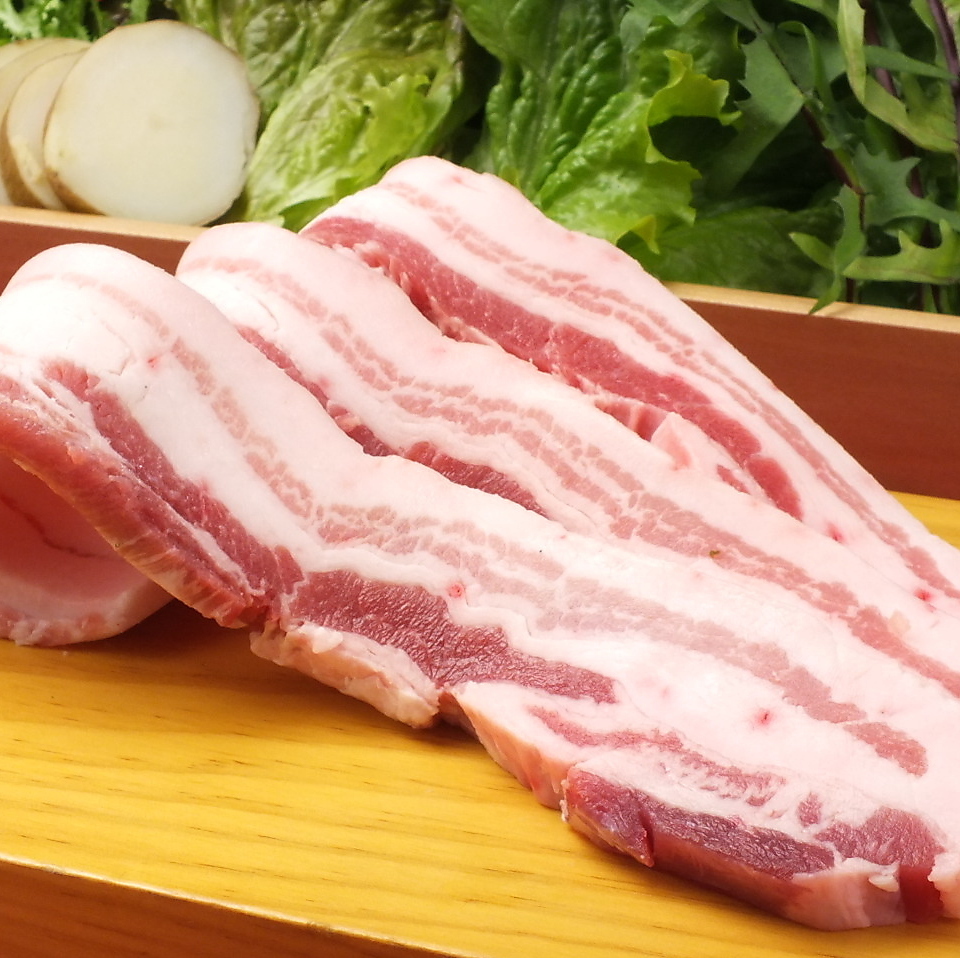 【肉厚★サムギョプサル】石焼プレーで焼くため旨みが凝縮!!