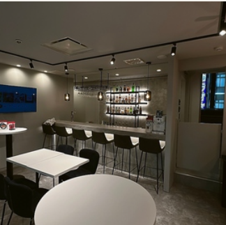 Relax and enjoy bar time in an adult space♪