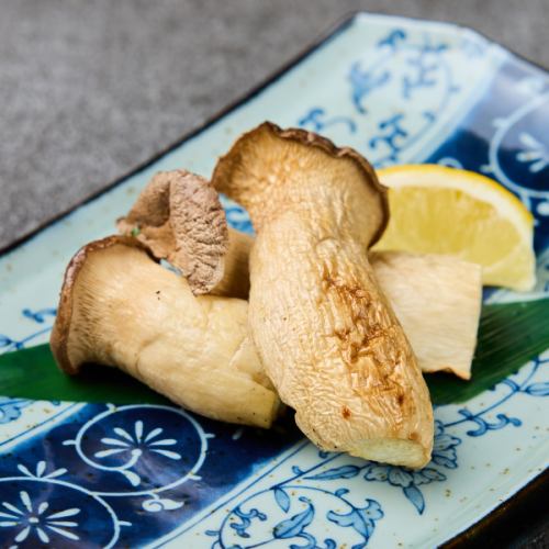 [Vegetables] Whole grilled king oyster mushroom