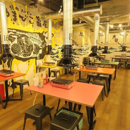 Table seating is available even for solo diners. 06-6940-4340