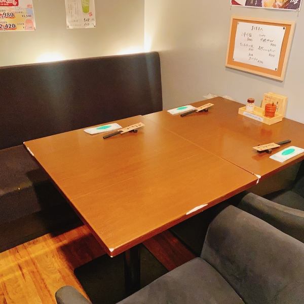 ご人数様によってテーブルを仕切って、半個室のお席をご用意！また、鉄板前でライブ感を楽しめるお席もございます！