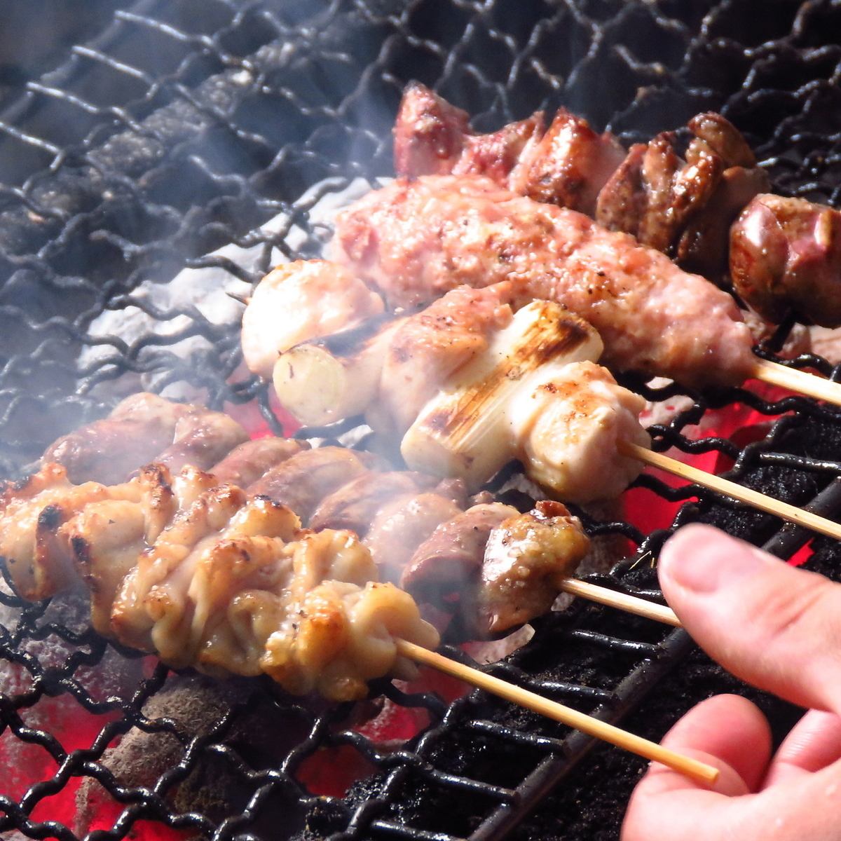 炭火で焼いた焼き鳥が絶品！！数量限定日本酒やお酒も充実◎