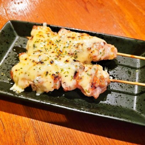 チキンチーズ (塩)/チキンてりチーズ (たれ)/チキン明太/チキンオニマヨ/チキンオニマヨポン