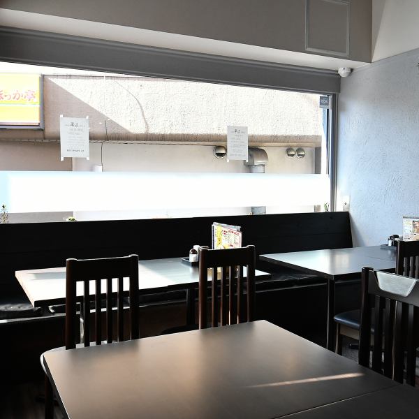 The table seats are perfect for medium-sized banquets and large-scale banquets! You can make online reservations for 2 to 14 people, so when you eat or drink at Tomio, it is decided to be `` Shika ''! Other large-scale people are also welcome Please feel free to contact us ♪