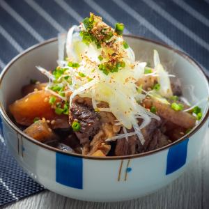 牛タン入り牛すじ煮込み