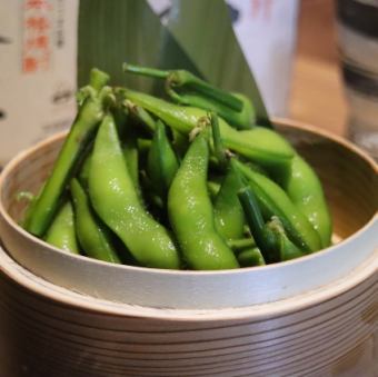 Edamame with branches picked in the morning