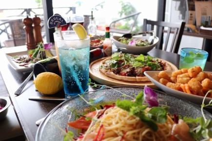 【2時間飲み放題付き】¥4,000円(税込)大人4名様~/前日までのご予約 女子会や宴会にぴったり