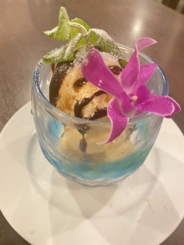 雪塩ちんすこうバニラのカルーアがけ
