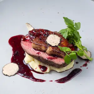 近江牛フィレ肉のロッシーニ風