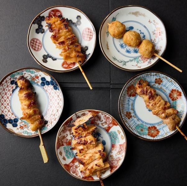 新鮮鮮魚＆自慢の鉄板焼鳥を楽しめる飲み放題付コースは3500円からご用意！クーポン利用で幹事様特典あり◎