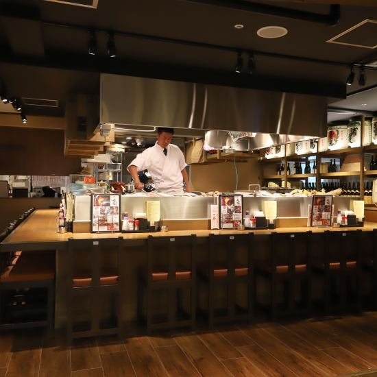 【藤沢徒歩2分】漁港直送鮮魚と産直三浦野菜を目の前で！