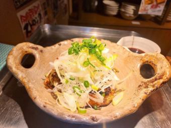 薬味たっぷり！　厚揚げネギまみれ