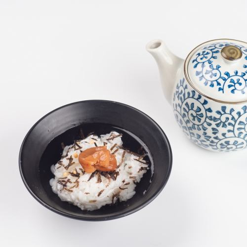 茶泡饭（鲑鱼、李子、鳕鱼）