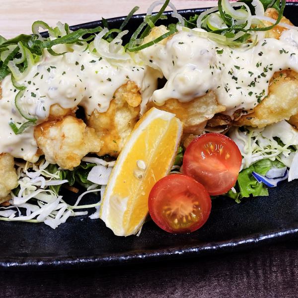チキン南蛮は濃厚なタルタルソースがやみつきになります！