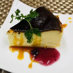 Homemade baked cheesecake