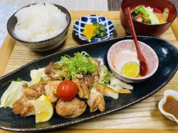[Domestic] Grilled Chicken Thigh Set Meal
