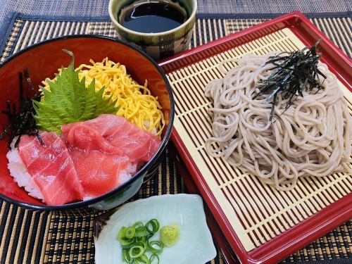 蕎麦 ミニ鉄火丼膳
