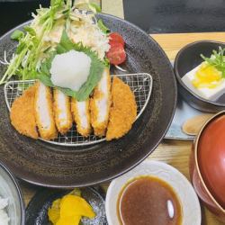 Pork loin cutlet with grated daikon radish set meal