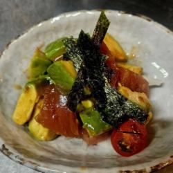 Tuna & Avocado Poke-Style Salad
