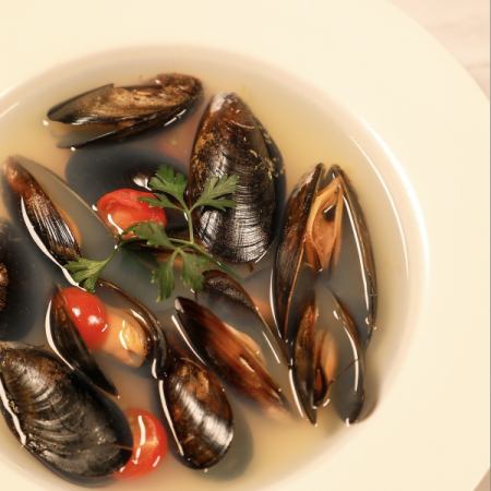 Mussels white wine steamed