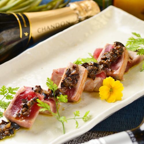Roasted bluefin tuna ~ Black olive sauce ~