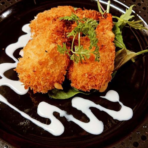 皆様こんばんは
びすとろルポです

昨日はハプニングがあったのですが、インスタを見ましたとのお客様が、ご来店してくださり、本当に助かりました😄

本日も元気に営業致しております

写真はオマール海老のコロッケです

時間に余裕のある方は是非ご来店お待ち致しております😊

LINE友達
https://Lin.ee/QNaJK47

≡≡≡≡≡≡≡≡≡≡≡≡≡≡≡≡≡≡≡
びすとろルポ
営業時間▶日〜木曜17:30～22:30
 ▶︎金.土曜17:30〜24:00
定休日▶︎月曜日(祭日前は火曜休み。お越しの際はご予約をお願いします✨)
金曜、土曜、祝日前などは混み合いますのでお早めにご予約ください🙇
☎096-326-2622
〒 熊本県熊本市中央区下通２－７－３２ 　シャワーヴァレービル１Ｆ シャワー通りポールスミス隣のビルを奥へ1階テラスのあるお店です
ご予約はホットペーパーで受付中✨
https://www.hotpepper.jp/strJ000031521/yoyaku/
≡≡≡≡≡≡≡≡≡≡≡≡≡≡≡≡≡≡≡
#熊本 #熊本市 #熊本グルメ #下通 #イタリアン #ピザ #パスタ #デート #記念日 #誕生日 #サプライズ #チーズ #ラクレットチーズ #チーズフォンデュ #シャワー通り #美味しい #グルメ女子#絞りたてモンブラン#ナポリピザ