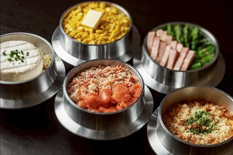 【名物釜めし】全8種の釜めしも食べ放題に含まれています★