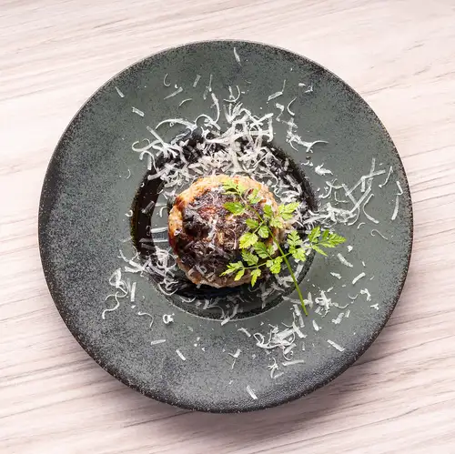 黒毛和牛A5のお肉100%のハンバーグ