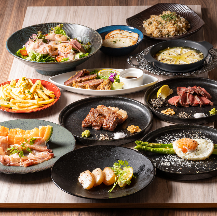 自慢の鉄板料理を堪能！黒毛和牛や海鮮が楽しめる大人の創作ビストロで寛ぎのひと時を