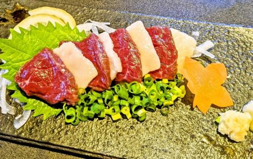 赤身とタテガミの紅白刺し