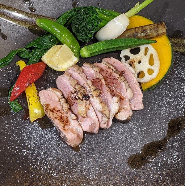 鴨肉の藁焼き　焦しバター仕立て