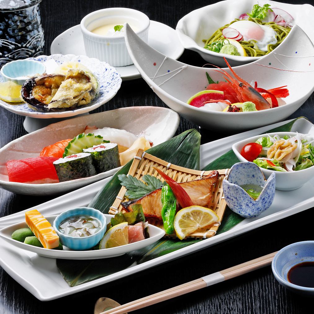 ◎ Creative cuisine and sushi course 3,960 yen per person ◎