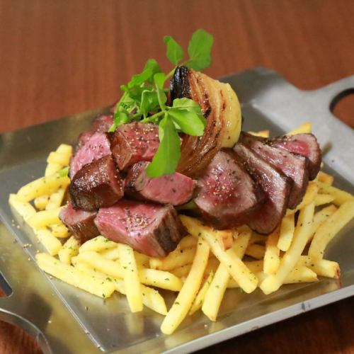 [Specialty Menu] Recommended steak platter of 3 kinds