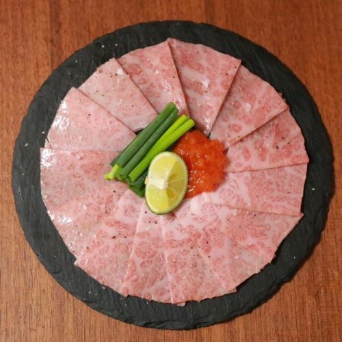 [Exquisite menu] Top-suji steak