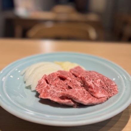 !名物!ロースor和ハラミ たまねぎ&にんにく炒め