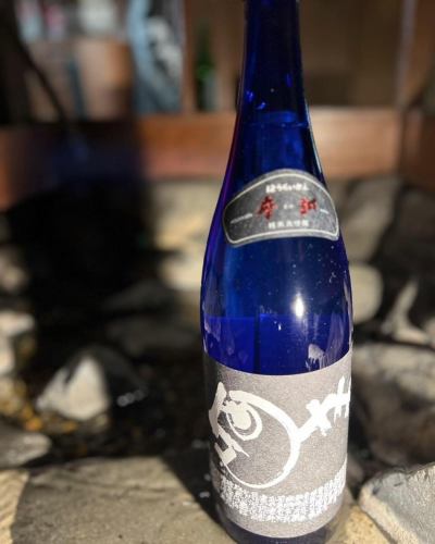 @chari_kura👈Check out other posts

[Horaisen Maka] Junmai Daiginjo

This is the finest sake from Horaisen, a famous sake from Aichi Prefecture.
I feel a depth that is different from other alcoholic drinks.
It's hard to find, so be sure to try it while it's still in the store!

#HoraisenMaka
⁡
——————————————
⁡
Follow @chari_kura👈 to get the latest information🌸
⁡
[Store address]
7-1-9 Mizuho-cho, Handa City, Aichi Prefecture
⁡
【business hours】
Weekdays and Sundays: 17:00-21:30

Friday and Saturday: 17:00 - 22:30
⁡
[TEL]
0569-21-6367
⁡
Please feel free to make a reservation by phone or DM.
⁡
——————————————
#Handa Izakaya #Handa Motsunabe #Handa Japanese Food #Handa Private Room Izakaya #Handa Sushi #Handa Banquet #Handa Charcoal Grill #Handa Tempura #Handa Obanzai
#Mikawa Izakaya #Mikawa Motsunabe #Mikawa Japanese Cuisine #Mikawa Private Room Izakaya #Mikawa Sushi #Mikawa Banquet #Mikawa Charcoal Grill #Mikawa Tempura #Mikawa Obanzai
#Chita Peninsula Izakaya #Chita Peninsula Motsunabe #Chita Peninsula Japanese Food #Chita Peninsula Private Room Izakaya #Chita Peninsula Sushi #Chita Peninsula Banquet #Chita Peninsula Charcoal Grill #Chita Peninsula Tempura #Chita Peninsula Obanzai
#Aichi Gourmet #Aichi Izakaya