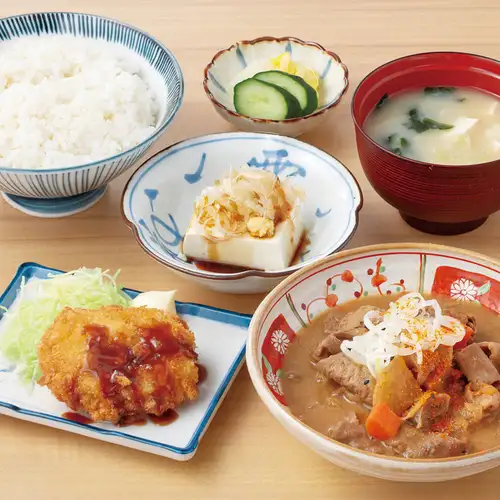 【名物】煮込み定食