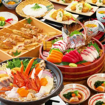 【11月1日起】主厨特制火锅套餐：包含7道菜品，其中包括我们招牌的三种烤鸡肉串！含2小时畅饮（生啤亦可）