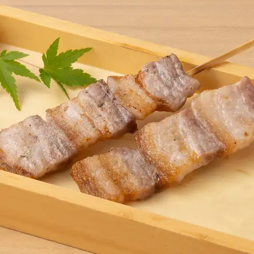 黑猪五花肉串/酿彩椒串（各一串）