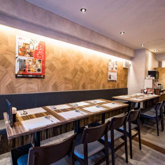 レイアウト変更も自由で大人数でのご利用の際にも安心☆