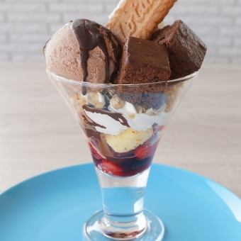 チョコレートパフェ