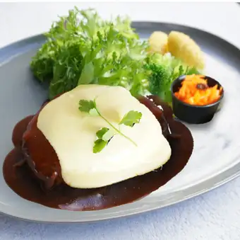 汉堡牛排配半釉汁（米饭或法棍面包）