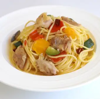 鸡肉蔬菜辣椒