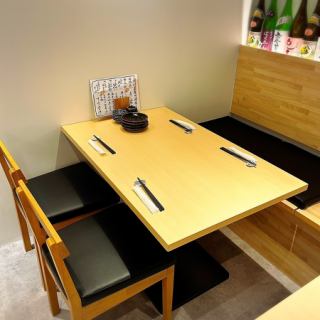 会社の歓迎会、送別会から学生さんのお集りまで、大人数でのご宴会にオススメです！プライベートシーンも宴会シーンもお任せください！