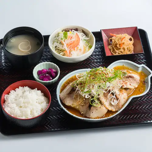 炙りチャーシュー定食
