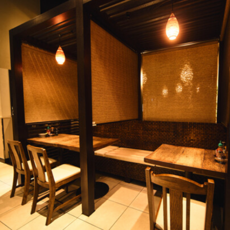 [Semi-private rooms available] We have seats for 3 people and semi-private rooms with partitions for 5 people. ◎ Please note that we may not be able to accommodate your request depending on the availability of seats, so please contact the store to inquire about availability. ◎ Please relax in an Asian resort atmosphere.