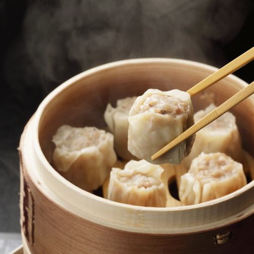 国産豚肉たっぷり うま味たっぷり三宝自家製の焼売　（4個）