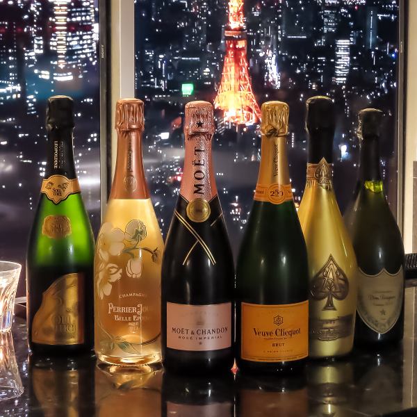 [For celebrations and surprises!] Various types of champagne