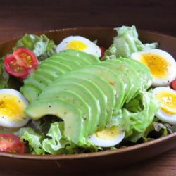 Avocado salad